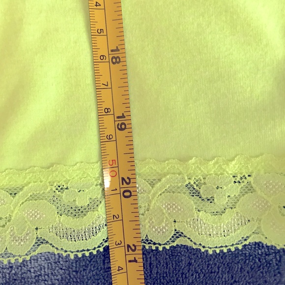 FINAL PRICE VTG Camisole Bundle (2) 
Lace Stretchy sz M - Picture 7 of 7
